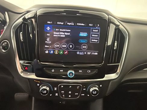 Used 2022 Chevrolet Traverse Premier w/ Redline Edition AWD/4WD image 23