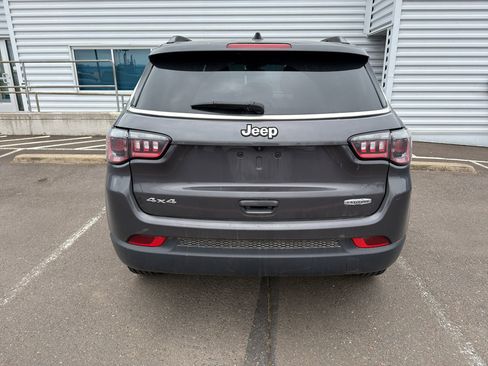 Used 2024 Jeep Compass Latitude image 5