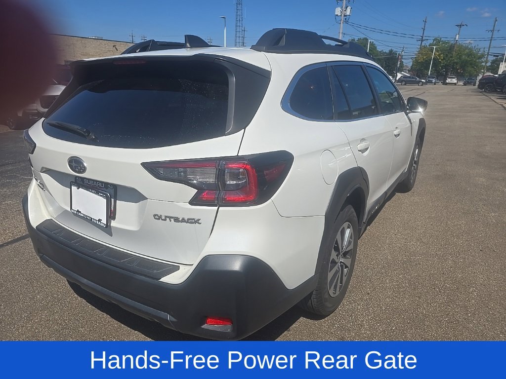 Used 2023 Subaru Outback Premium AWD/4WD image 3