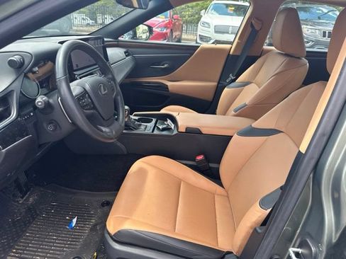 Certified 2024 Lexus ES 350 w/ Premium Package FWD image 9