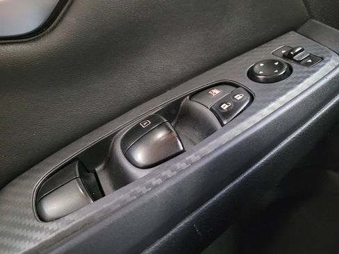 Used 2024 Nissan Sentra SV FWD image 27