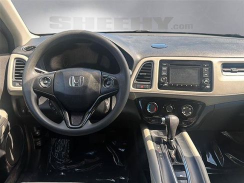 Used 2019 Honda HR-V LX image 3