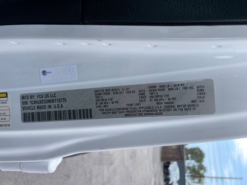 Used 2021 Jeep Wrangler Unlimited Sahara image 30