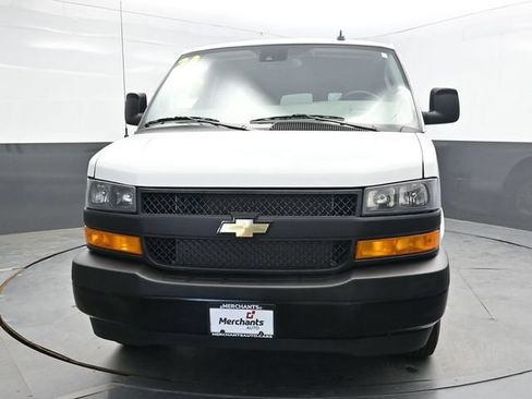 Used 2024 Chevrolet Express 3500 LS RWD image 2