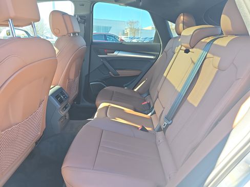 Certified 2025 Audi Q5 2.0T Premium Plus w/ Premium Plus Package image 14