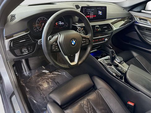 Used 2019 BMW 530e xDrive w/ Executive Package AWD/4WD image 23