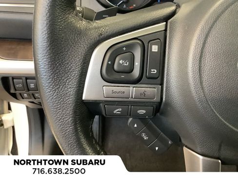 Used 2017 Subaru Outback 2.5i Limited AWD/4WD image 22