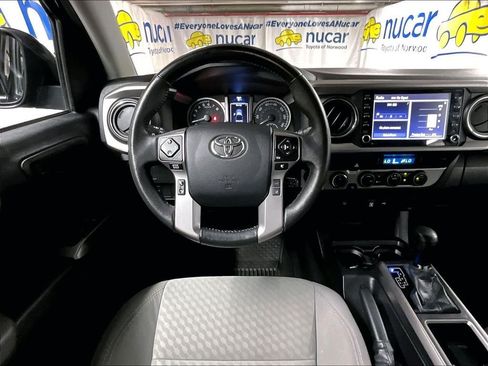 Certified 2023 Toyota Tacoma SR5 AWD/4WD image 17