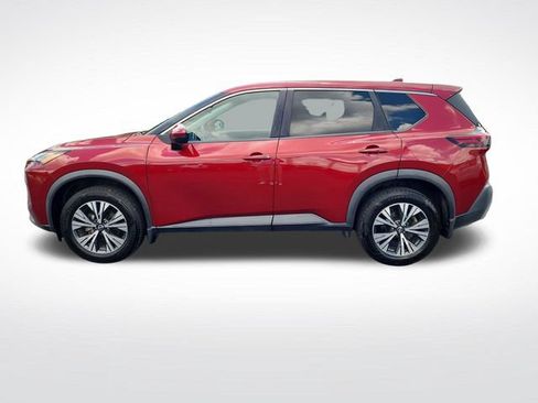 Used 2022 Nissan Rogue SV FWD image 2