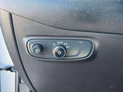 Used 2023 Chevrolet Equinox LS w/ Driver Confidence II Package FWD image 21