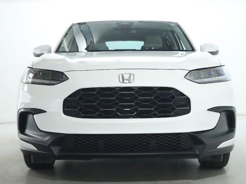 Used 2023 Honda HR-V LX image 5