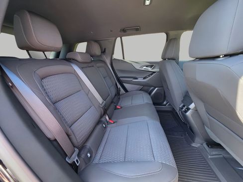 New 2026 Chevrolet Equinox LT w/ LPO, Floor Liner Package FWD image 7