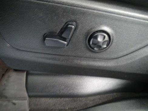 Used 2019 RAM 1500 Big Horn AWD/4WD image 3