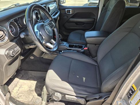 Used 2021 Jeep Wrangler Unlimited Sahara image 15