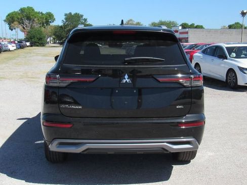 New 2026 Mitsubishi Outlander SEL FWD image 4