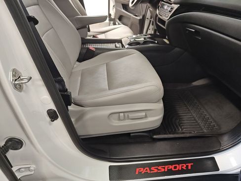 Used 2022 Honda Passport Elite image 35
