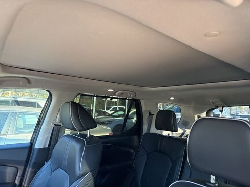 Used 2023 Honda Pilot Elite image 7