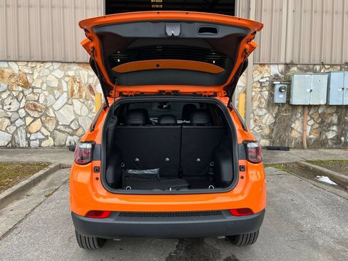 New 2026 Jeep Compass Latitude AWD/4WD image 15