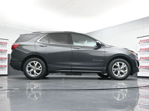 Used 2020 Chevrolet Equinox Premier FWD image 38