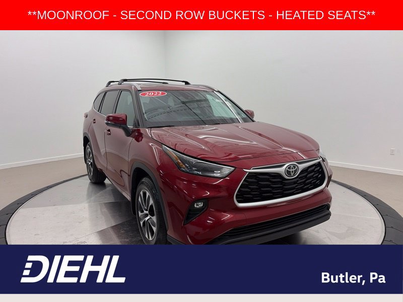 Used 2022 Toyota Highlander XLE AWD/4WD image 1