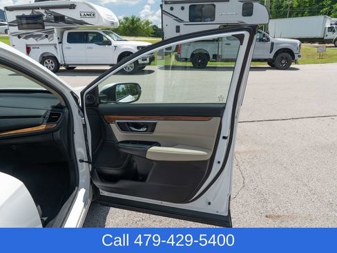 Used 2021 Honda CR-V Touring image 16