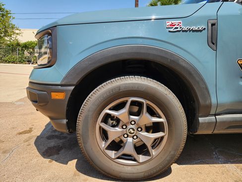 Certified 2023 Ford Bronco Sport Badlands w/ Premium Package AWD/4WD image 5