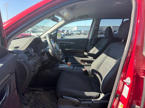 Used 2021 Honda Ridgeline Sport image 10