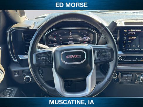 Used 2025 GMC Sierra 1500 SLT AWD/4WD image 12