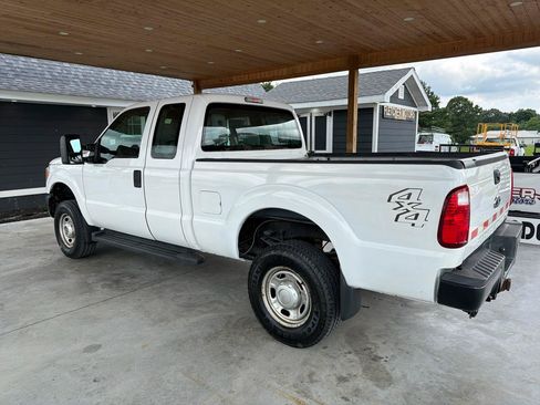 Used 2016 Ford F250 XL AWD/4WD image 3