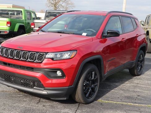 New 2026 Jeep Compass Latitude image 17