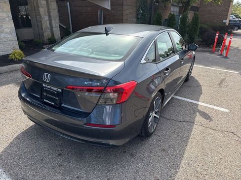 Used 2023 Honda Civic Touring image 9