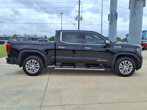 Used 2022 GMC Sierra 1500 Denali AWD/4WD image 5