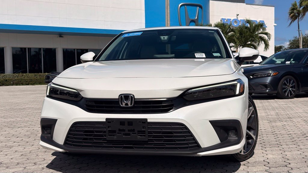 Used 2024 Honda Civic Touring image 2