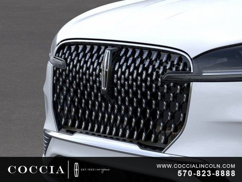 New 2026 Lincoln Aviator AWD image 17
