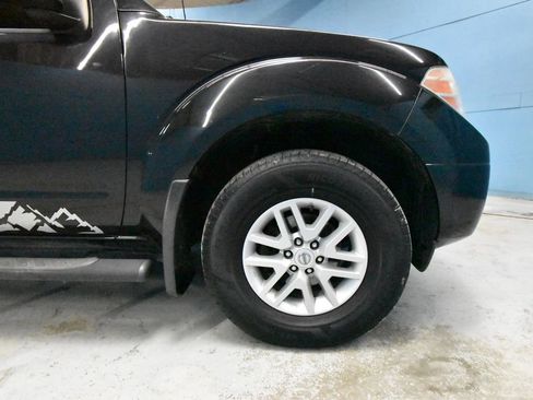Used 2017 Nissan Frontier SV w/ SV Value Truck Package AWD/4WD image 37