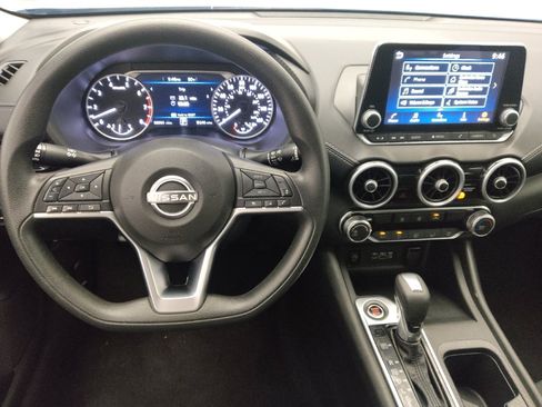 Used 2024 Nissan Sentra SV FWD image 22