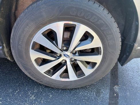 Used 2020 Subaru Outback Premium AWD/4WD image 7