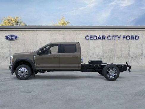 New 2026 Ford F450 4x4 Crew Cab Super Duty image 2