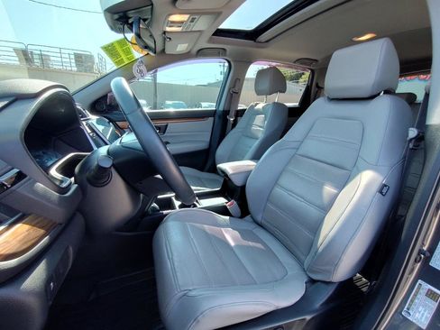 Used 2017 Honda CR-V Touring image 17
