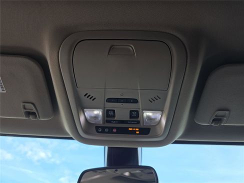 Used 2019 GMC Acadia Denali w/ Technology Package image 26