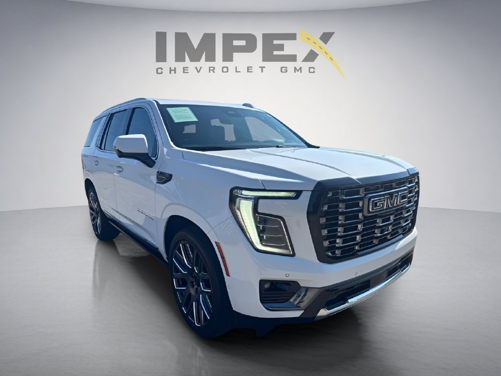 Used 2026 GMC Yukon Denali Ultimate w/ LPO, Floor Liner Package AWD/4WD image 7