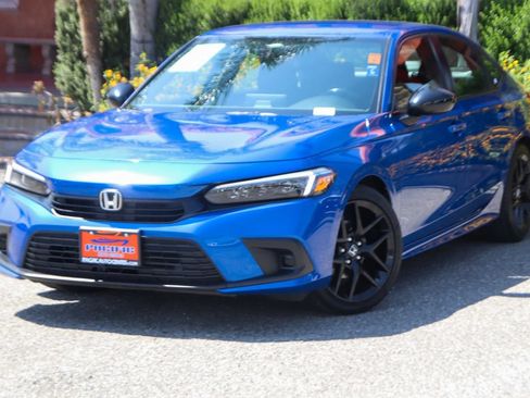 Used 2024 Honda Civic Sport image 4