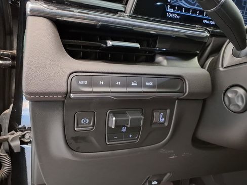 Certified 2024 Cadillac Escalade Sport AWD/4WD image 24