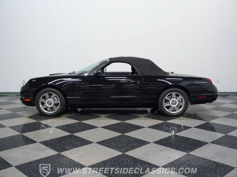 Used 2005 Ford Thunderbird RWD image 2