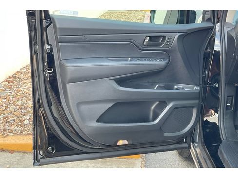 Used 2026 Honda Odyssey EX-L image 11