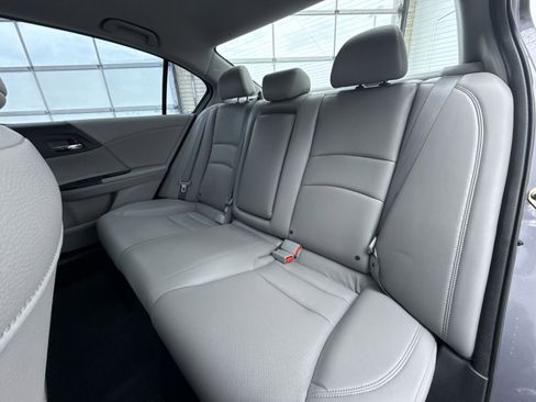 Used 2015 Honda Accord Touring image 36