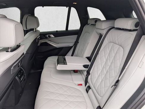 New 2026 BMW X5 sDrive40i w/ Climate Comfort Package image 17
