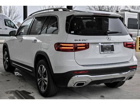 New 2026 Mercedes-Benz GLB 250 4MATIC image 6