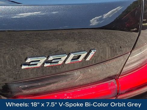 Used 2022 BMW 330i xDrive Sedan w/ Driving Assistance Package AWD/4WD image 35
