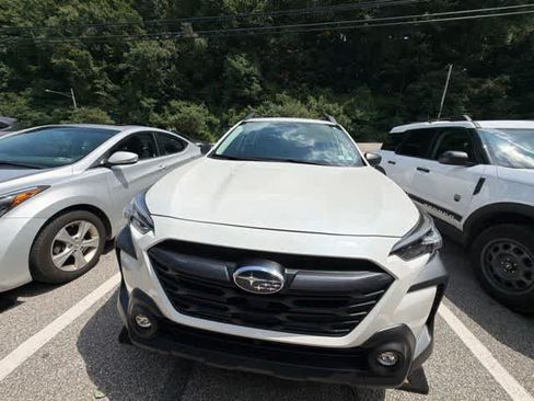 Used 2024 Subaru Outback AWD/4WD image 3